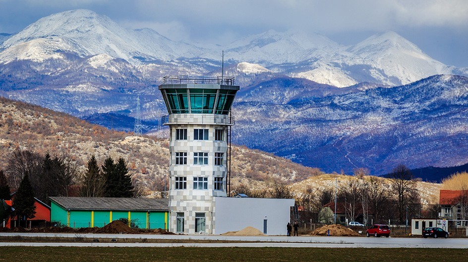 Kapino Polje Airport