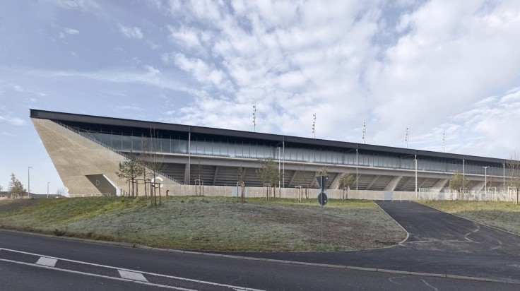 Stade de la Tuilière / :mlzd Architekten