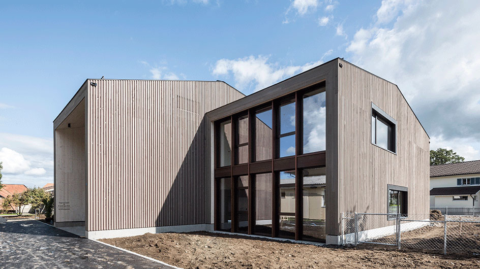 Erweiterung Schulhaus Schwarzenburg (Foto: Manuel Liechti, SQWER AG, Thun / Architektur: 3B Architekten AG, Bern)