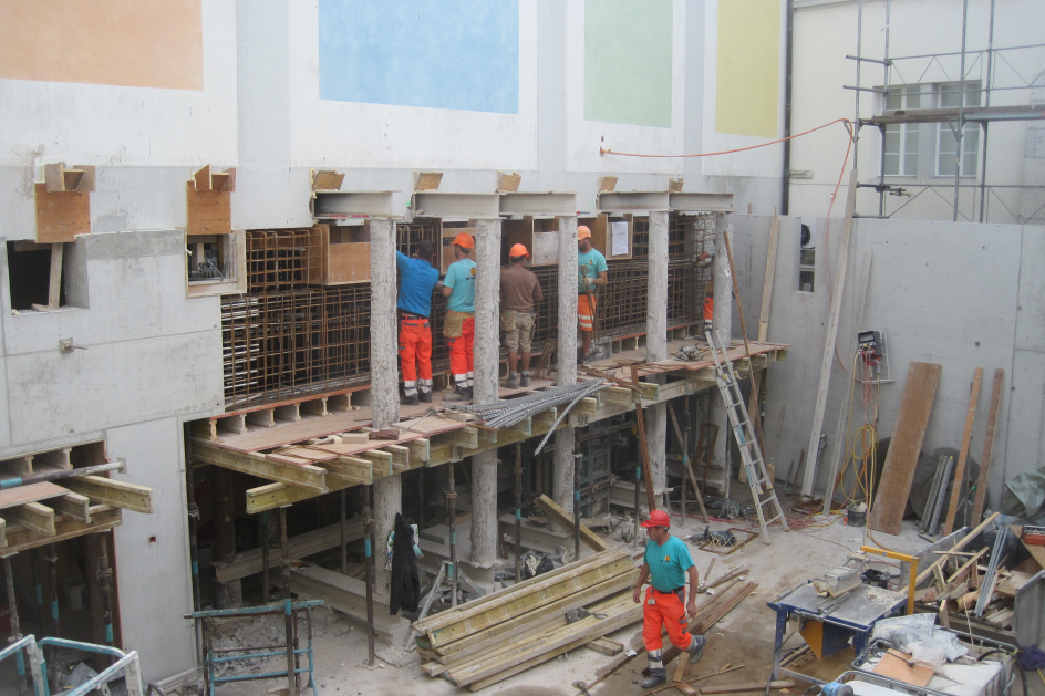 Sicherung bestehende Fassade sowie Neubau Unterzug  (Foto: Flury und Rudolf Architekten AG)