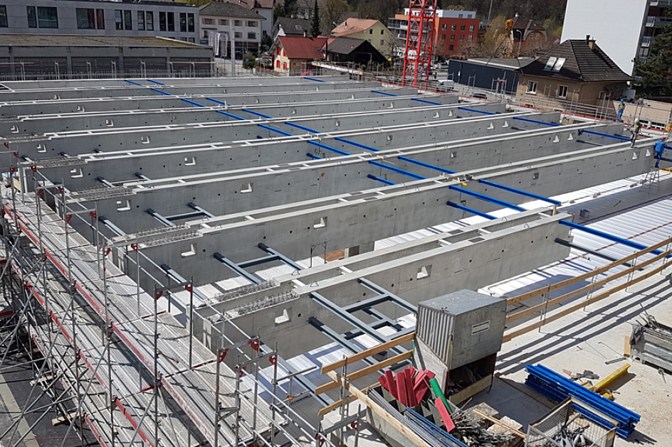 Dachkonstruktion Turnhalle