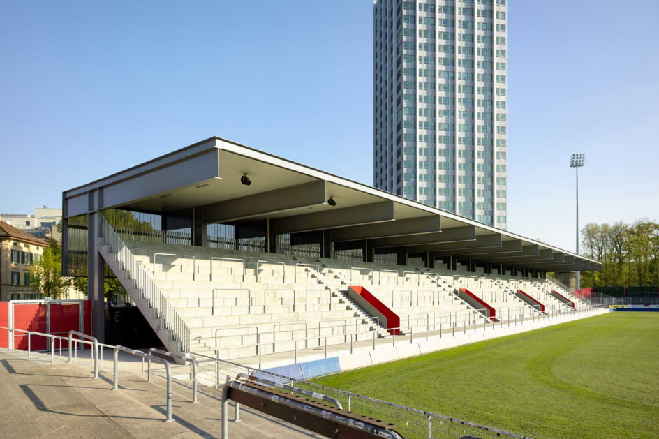 Die neue Gegentribüne,<br> Foto Michael Haug Winterthur