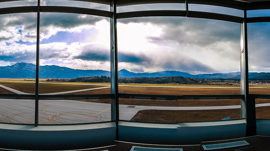 Kapino Polje Airport