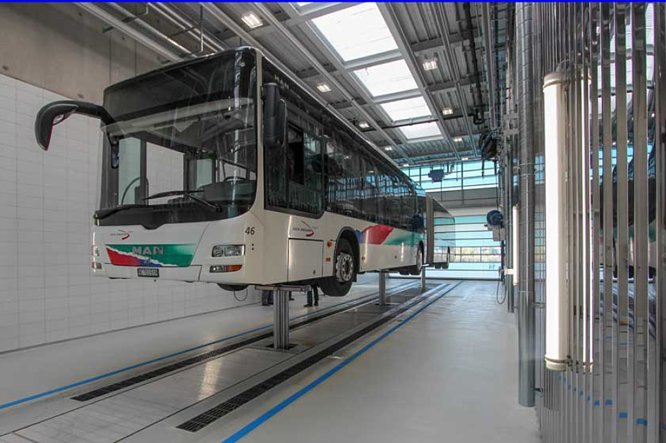 Werkstatt und Waschstrasse